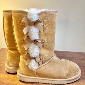 Koolaburra by UGG Shearling Sheepskin Bow Boot size 8
